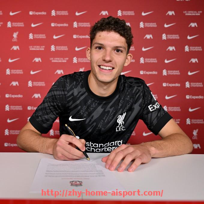 爱体育-世俱杯球员技术动作分析：盘带、假动作与摆脱手段剖析